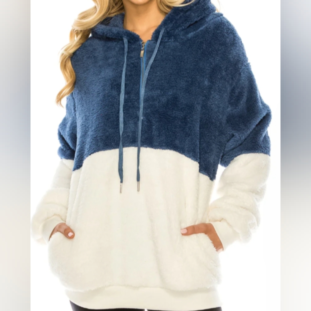 Haute Edition Blue And White 1/4 Zip Sherpa  Hoodie Size L Pre-owned Excellent